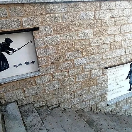 Nocleg ze śniadaniem Viche Viche 3*